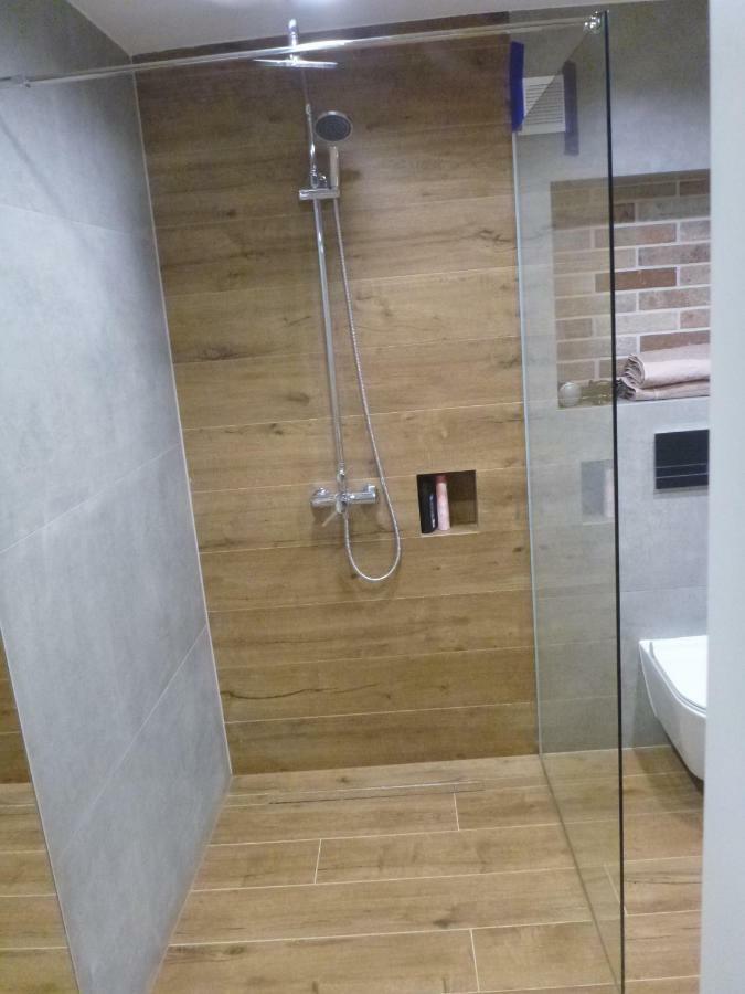 Apartament Na Brodatego Wrocław Kültér fotó